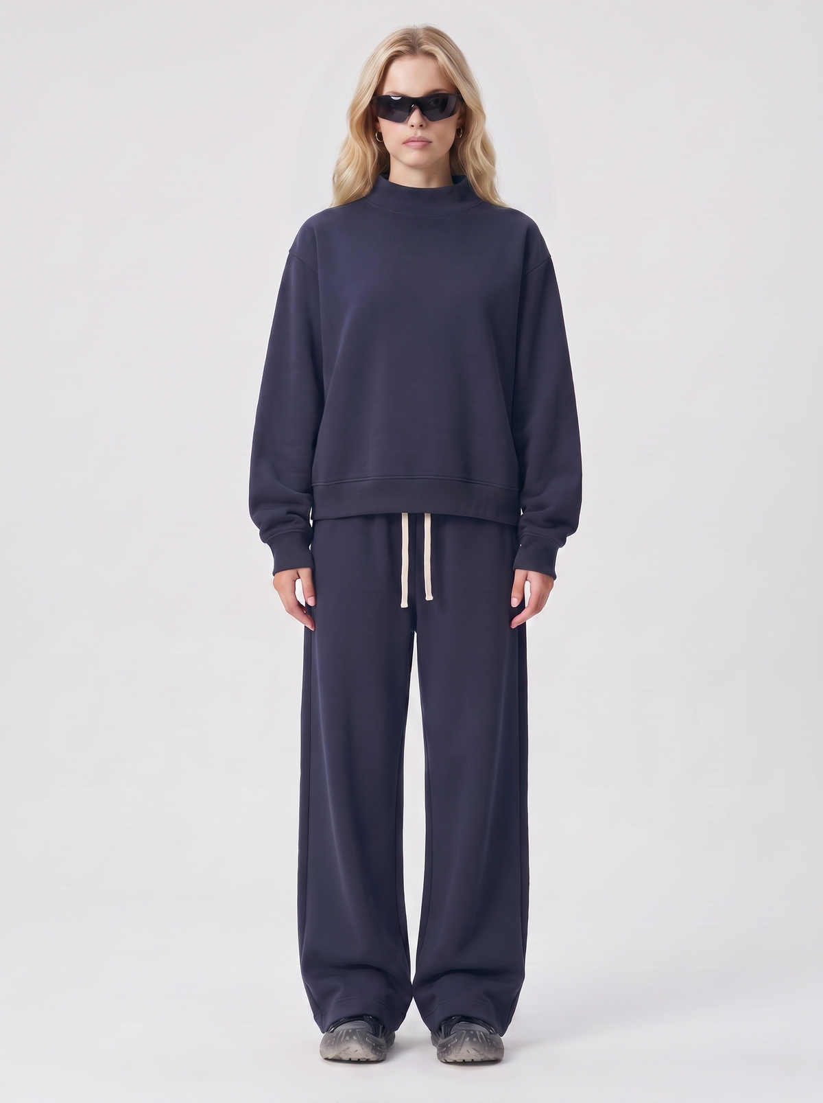 BRYNSA Fleece Wide-Leg Sweatpants